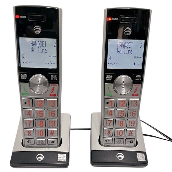 AT&T CL83417 DECT 6.0 3 Handset Cordless Phone - Picture 4 of 9